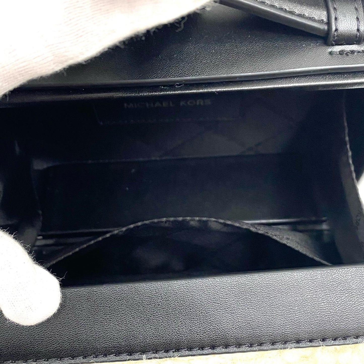 【中古】Michael Kors | マイケルコース COOPER スウェード ボディバッグ ブラック【加古川店】