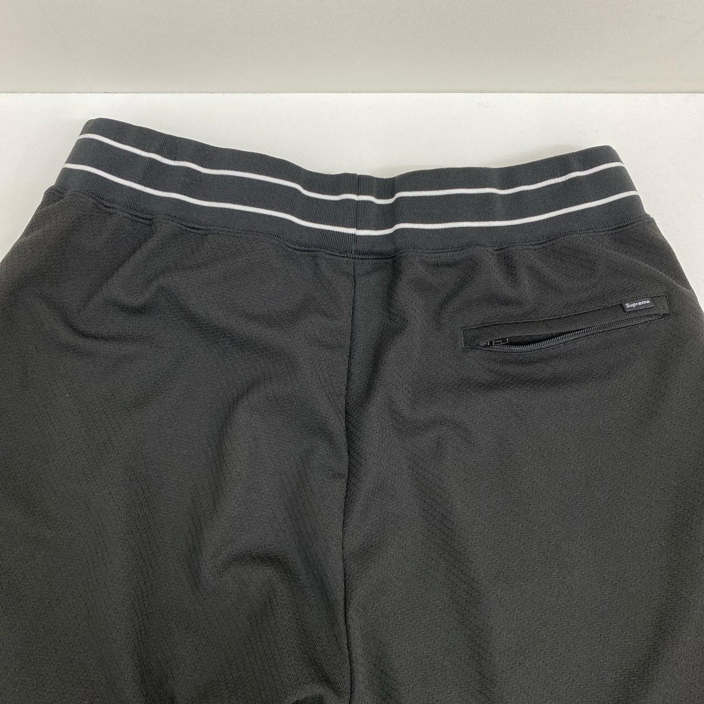 Supreme | シュプリーム FAUX CROC BASKETBALL SHORT ハーフパンツ ブラック Mサイズ 22SS H ショートパンツ ブラック サイズ：M【加古川店】