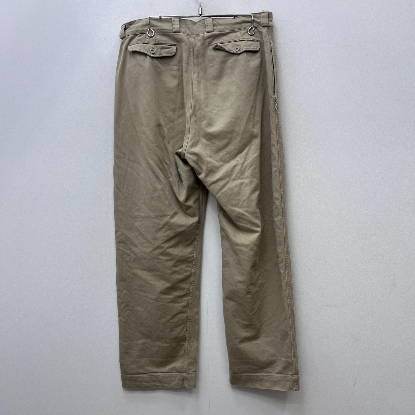 【中古】MILITARY衣料 | ミリタリーイリョウ フランス軍:M52 後期 チノパンツ ベージュ サイズ：35【加古川店】