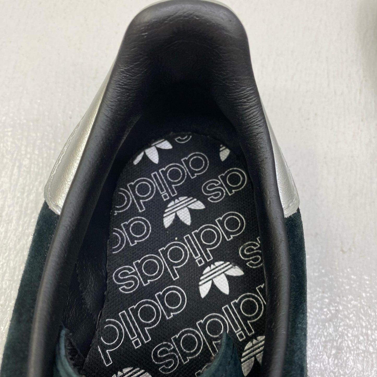 【中古】adidas | アディダス Gazelle Indoor スニーカー ID0988 ブラック【加古川店】