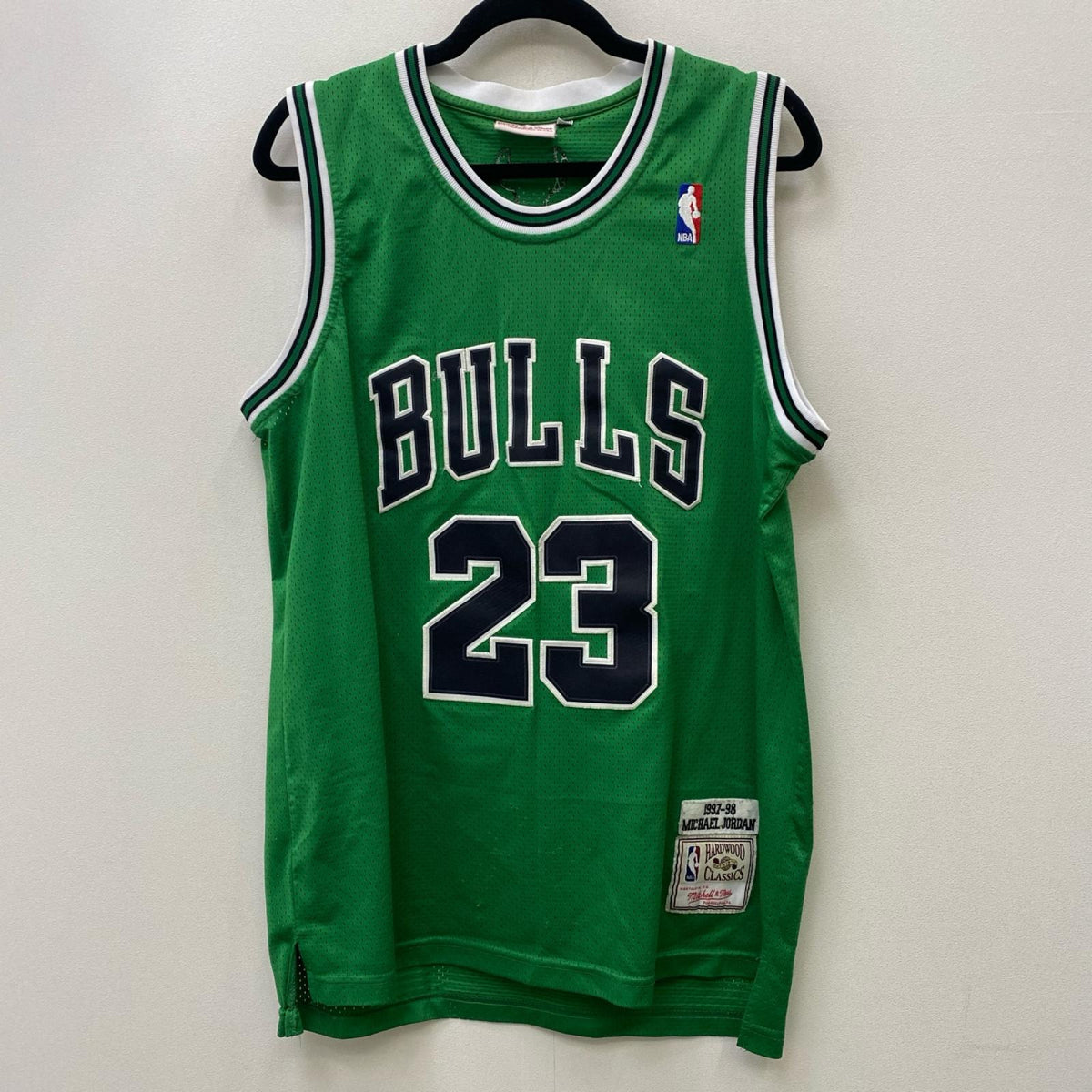 mitchell & ness シカゴ・ブルズ #23 マイケル・ジョーダン sizeM グリーン【加古川店】
