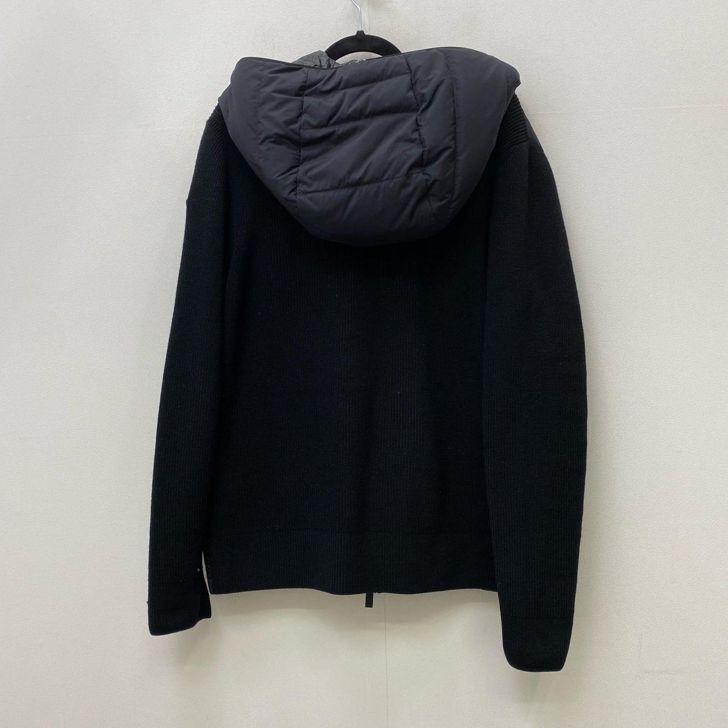 【中古】MONCLER | モンクレール ニット切替ダウンジャケット その他アウター G20919B00007 ブラック サイズ：L【加古川店】