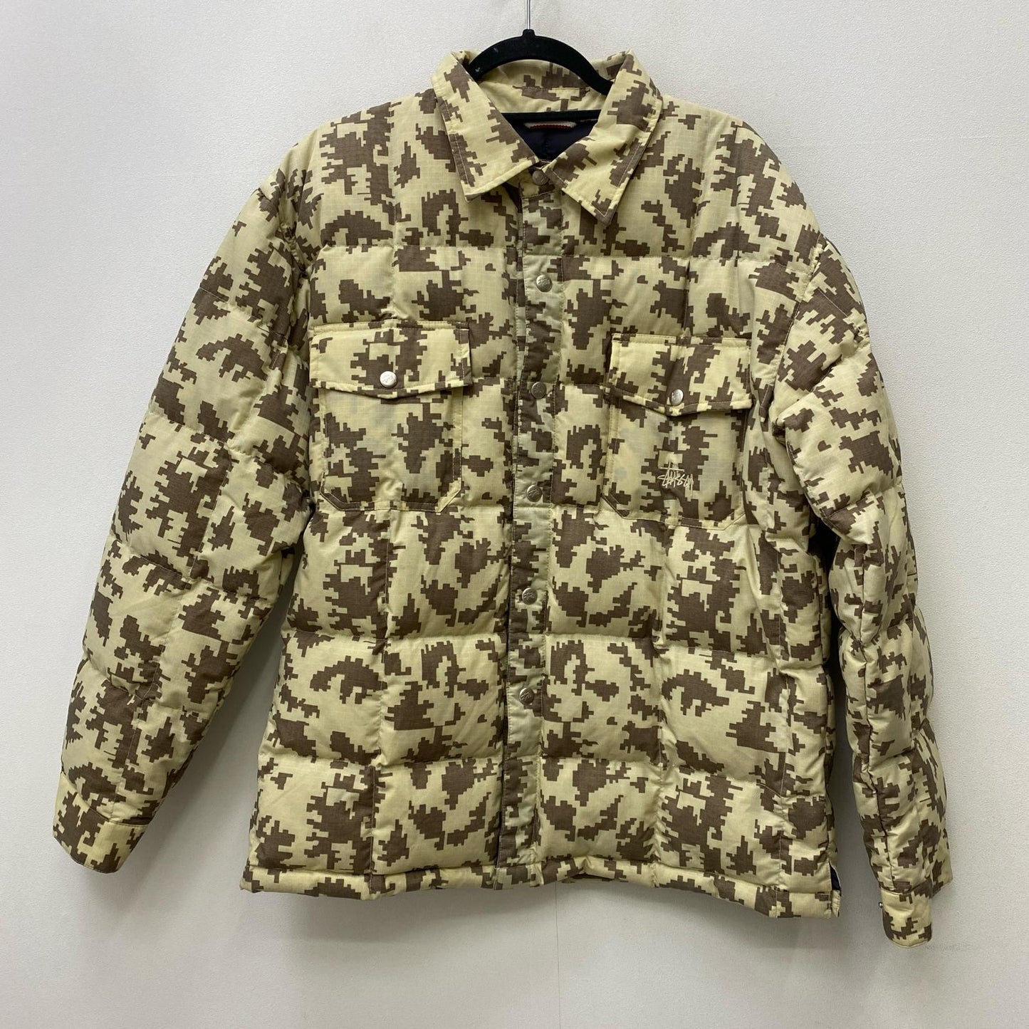 【中古】STUSSY | ステューシー digital camo down jacket その他アウター カモ【加古川店】