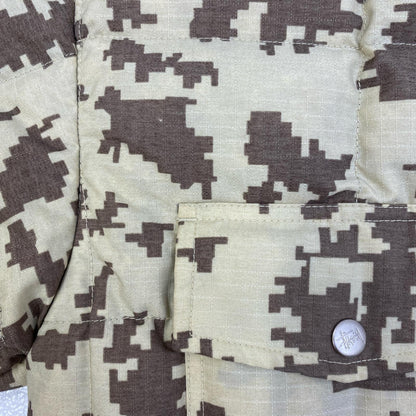 【中古】STUSSY | ステューシー digital camo down jacket その他アウター カモ【加古川店】