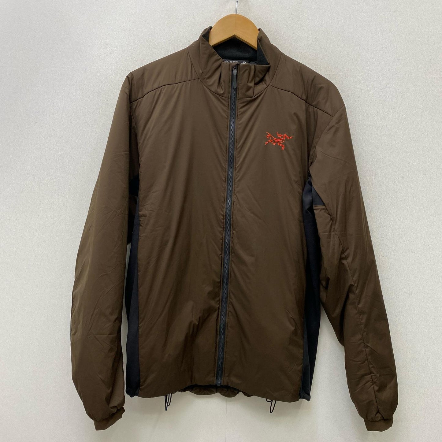 【中古】ARC'TERYX | アークテリクス atom jacket その他アウター ブラウン サイズ：M【加古川店】