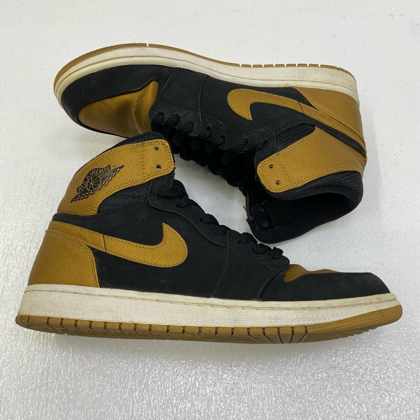 【中古】NIKE | ナイキ Air Jordan 1 Retro High 'Melo PE' スニーカー 332550-026 ゴールド 28.5cm【加古川店】