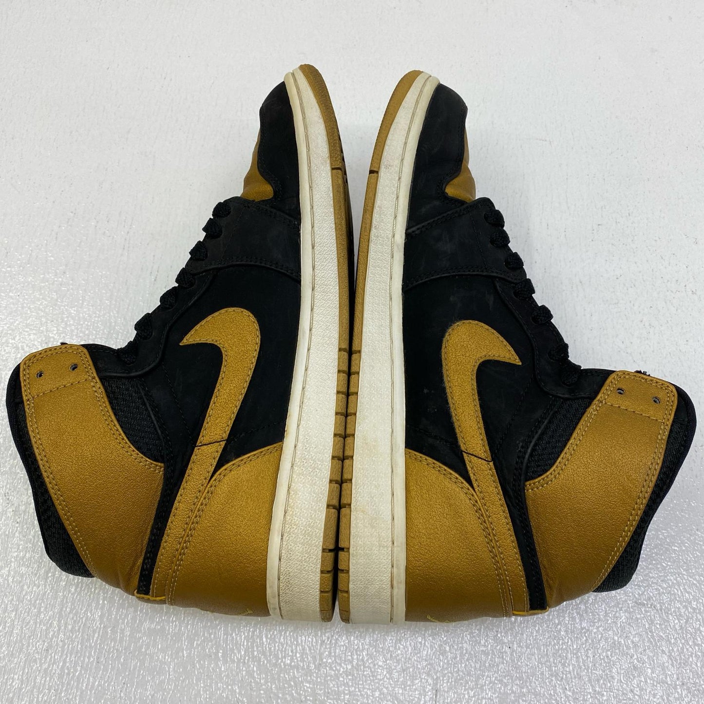 【中古】NIKE | ナイキ Air Jordan 1 Retro High 'Melo PE' スニーカー 332550-026 ゴールド 28.5cm【加古川店】