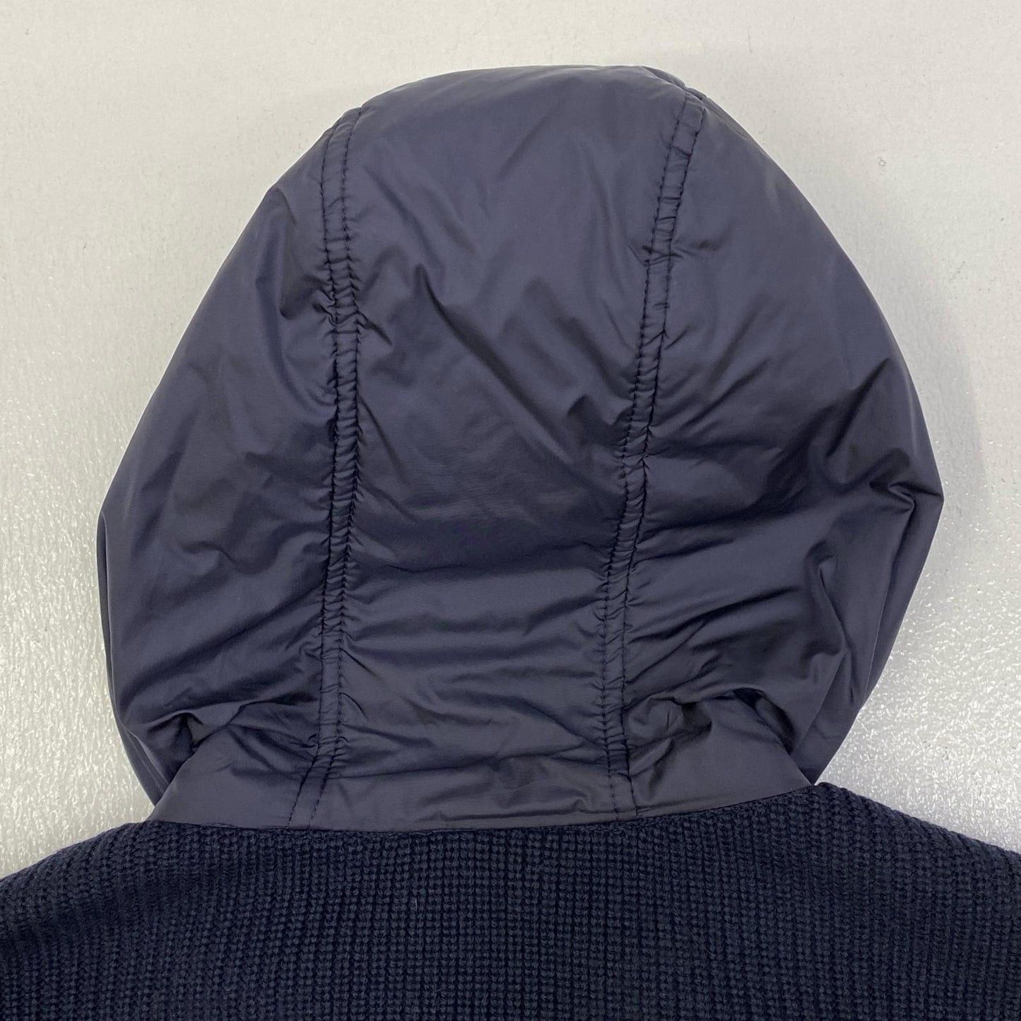【中古】MONCLER | モンクレール MAGLIONE TRICOT CARDIGAN ダウンジャケット C20919409700 ネイビー サイズ：S【加古川店】