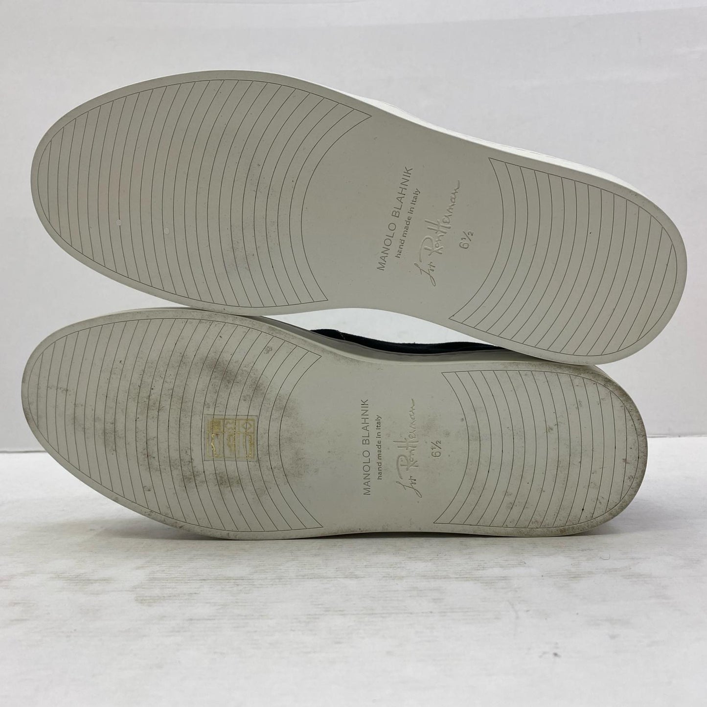 【中古】MANOLO BLAHNIK | マノロブラニク NADORES スリッポン ブラック 25cm【加古川店】