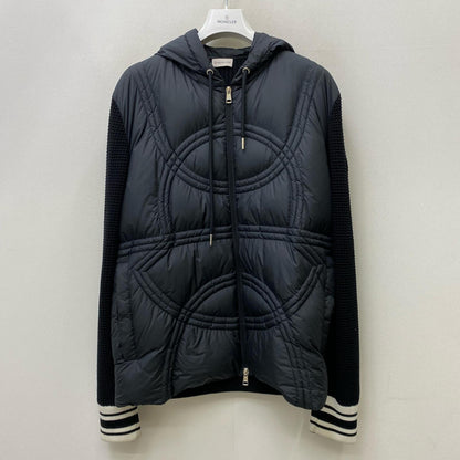 【中古】MONCLER | モンクレール CARDIGAN TRICOT その他アウター K10919B00015 ブラック サイズ：XL【加古川店】