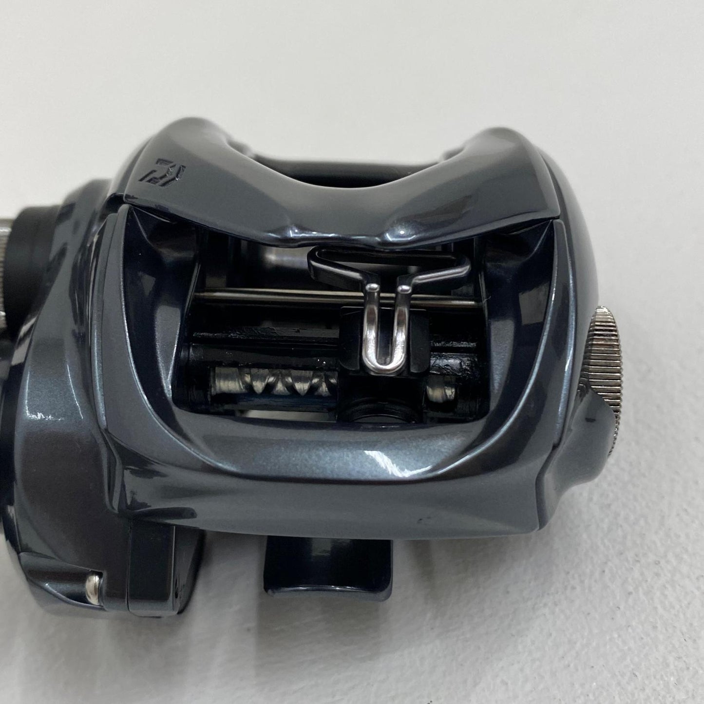 【中古】【フィッシング/釣り/釣具/リール】 【ベイトリール/右ハンドル】Daiwa | ダイワ 25タトゥーラSVTW 100H【加古川店】