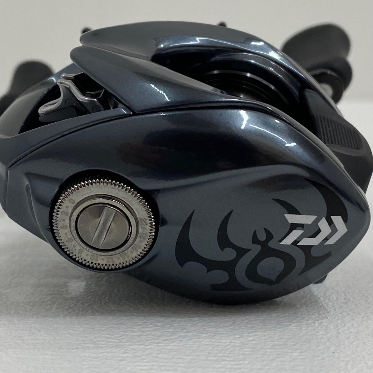 【中古】【フィッシング/釣り/釣具/リール】 【ベイトリール/右ハンドル】Daiwa | ダイワ 25タトゥーラSVTW 100H【加古川店】