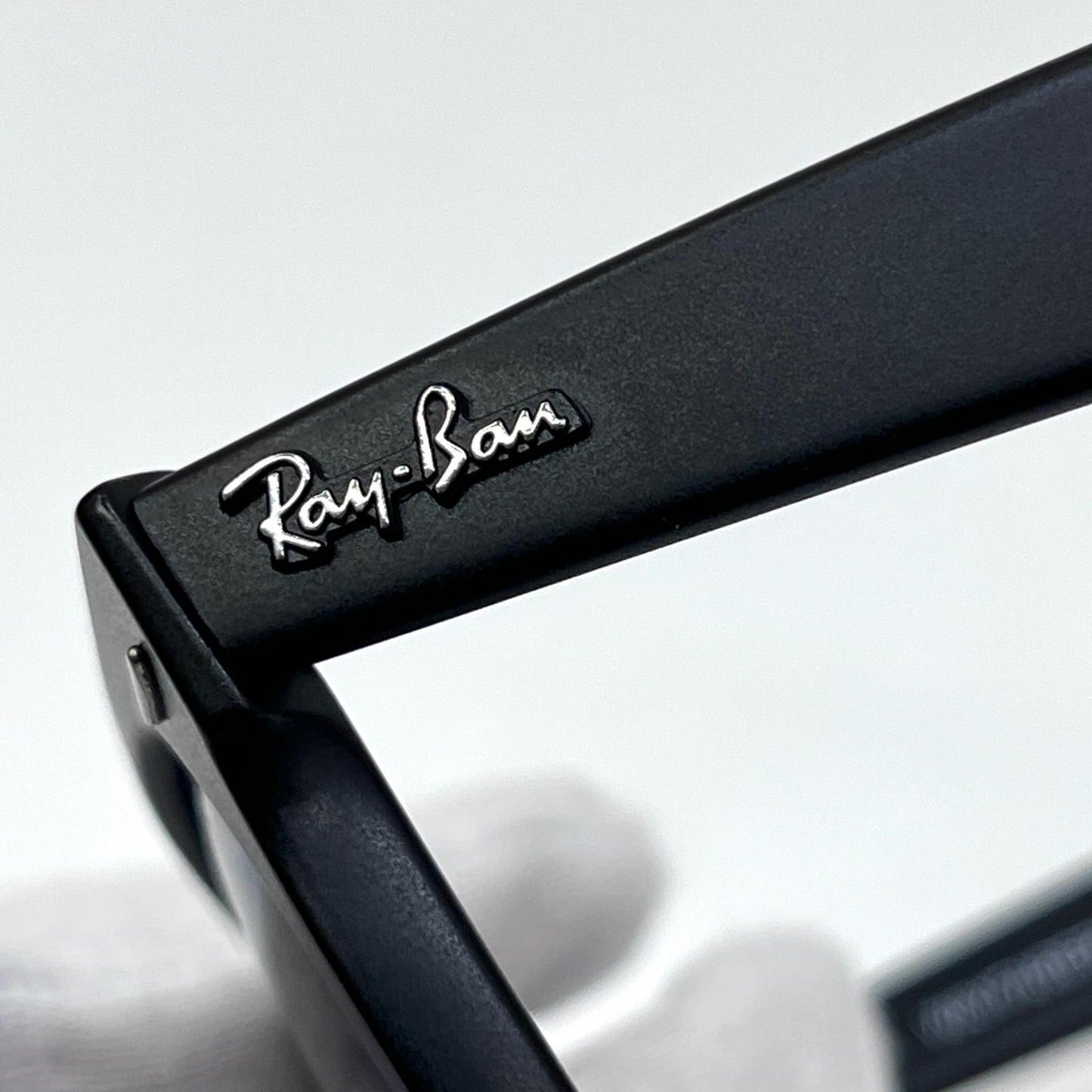 【中古】RAY BAN | レイバン 52/22/150 サングラス RB2140-F 901-S/R5 ブラック【加古川店】