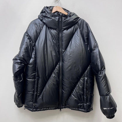 【中古】TIGHTBOOTH PRODUCTION | タイトブースプロダクション Chaos Fishing Club ダウンジャケット ブラック サイズ：M【加古川店】