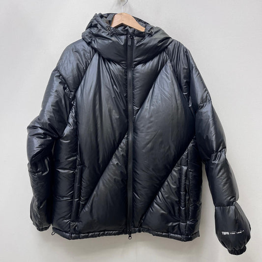 【中古】TIGHTBOOTH PRODUCTION | タイトブースプロダクション Chaos Fishing Club ダウンジャケット ブラック サイズ：M【加古川店】
