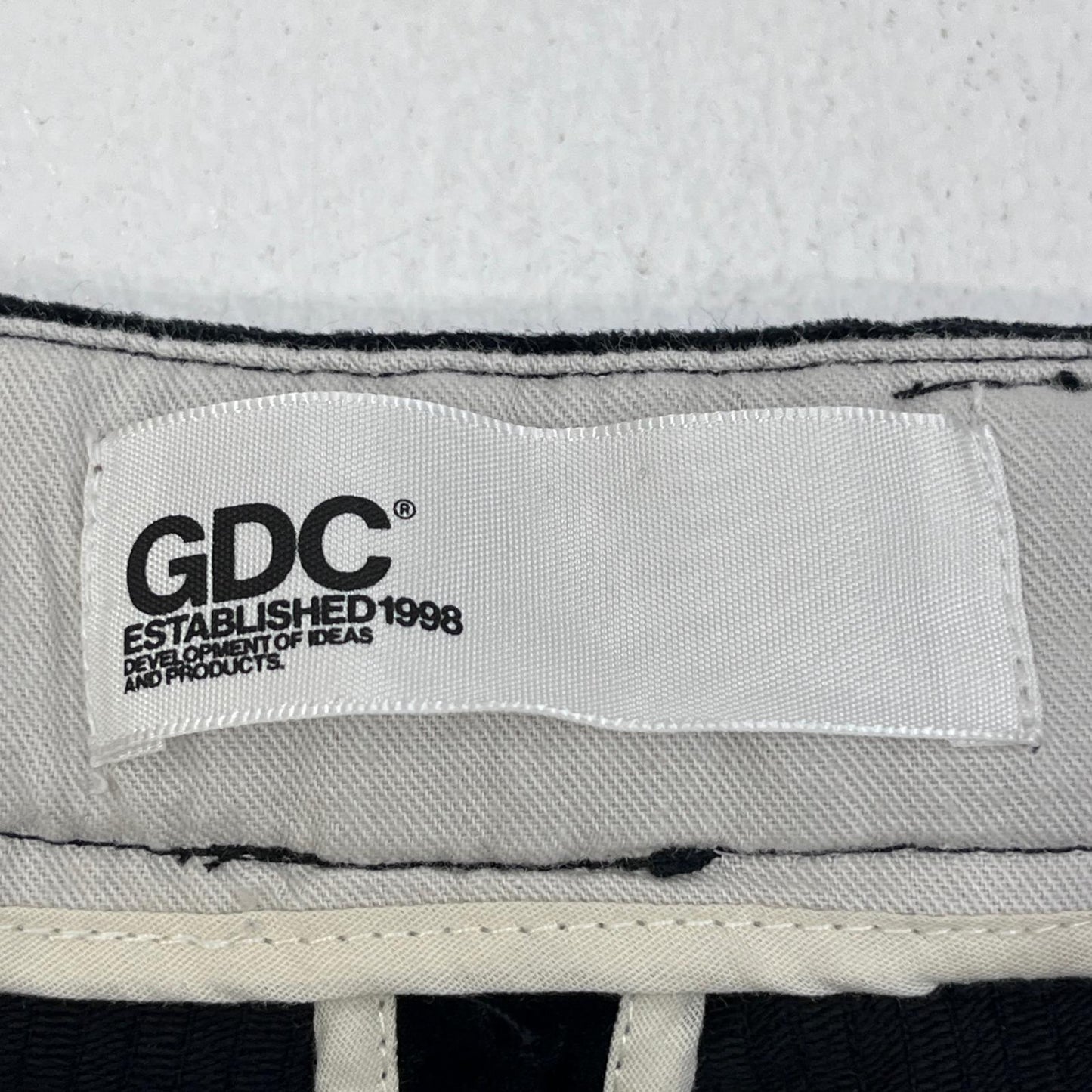 【中古】GDC | ジーディーシー corduroy Two tuck straight pants パンツ gd0256 ブラック サイズ：XL【加古川店】