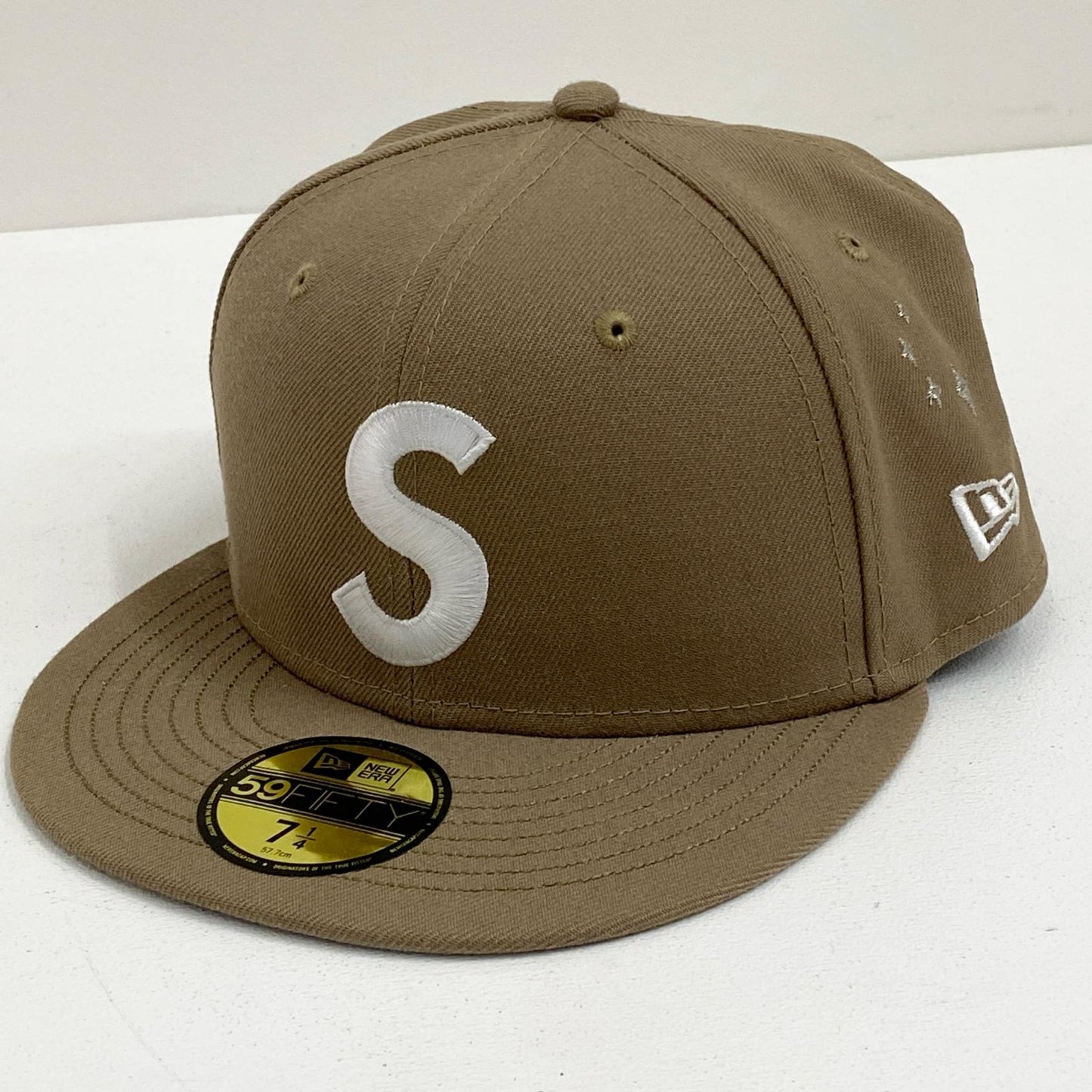 supreme シュプリーム S LOGO・NEW ERA メッシュキャップ ベージュ 22SS