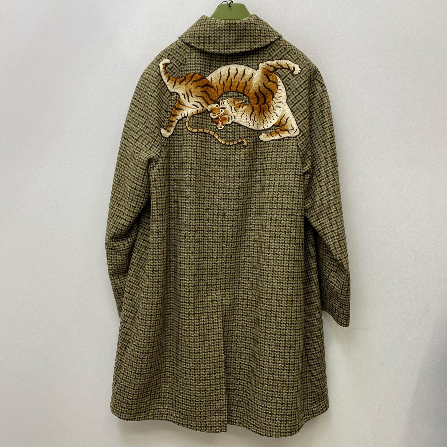 【中古】GUCCI | グッチ タイガーパッチ　国内正規品 その他アウター 660558 リバーシブル サイズ：50【加古川店】