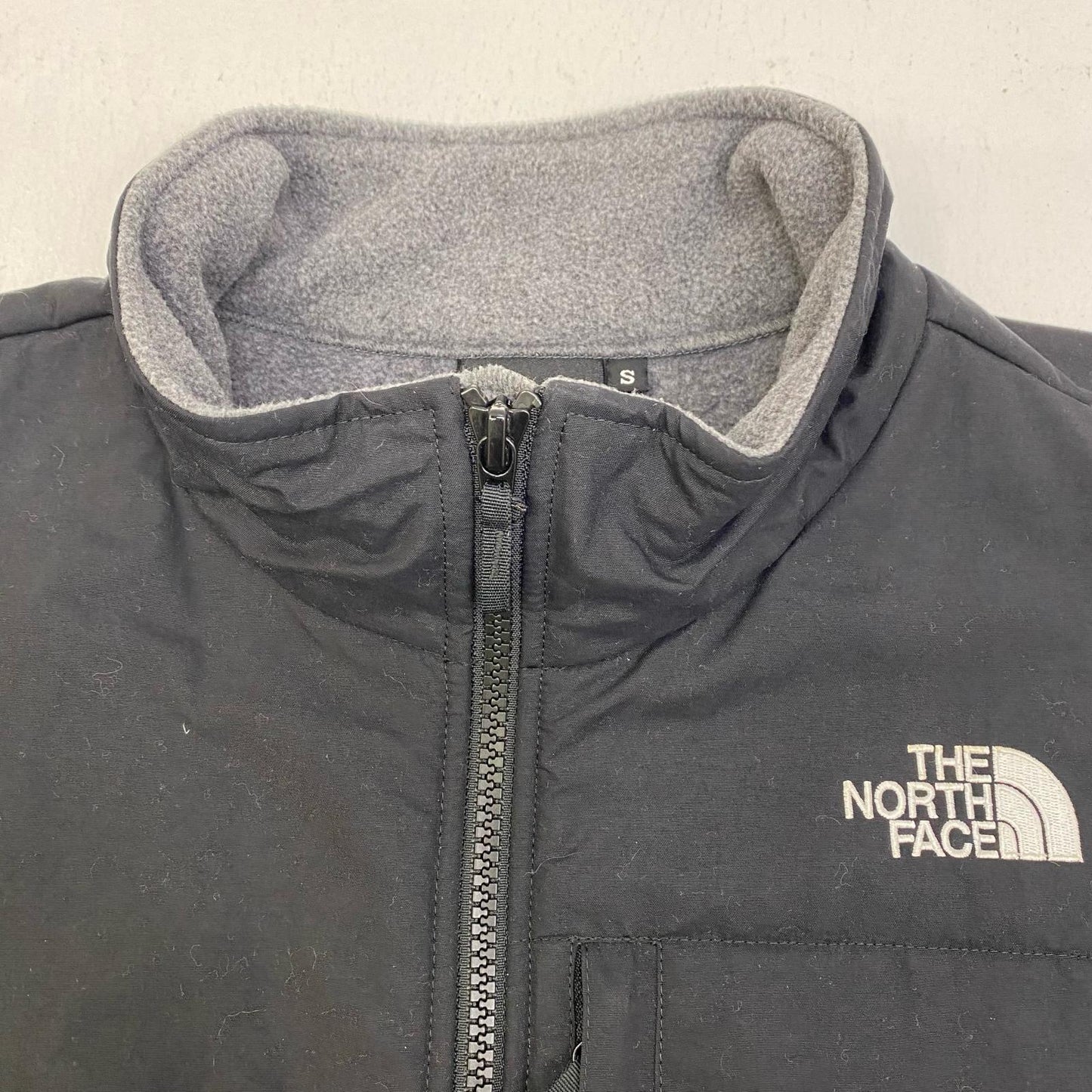 【中古】THE NORTH FACE | ザ・ノースフェイス Denali Jacket その他アウター NA71951 グレー サイズ：S【加古川店】