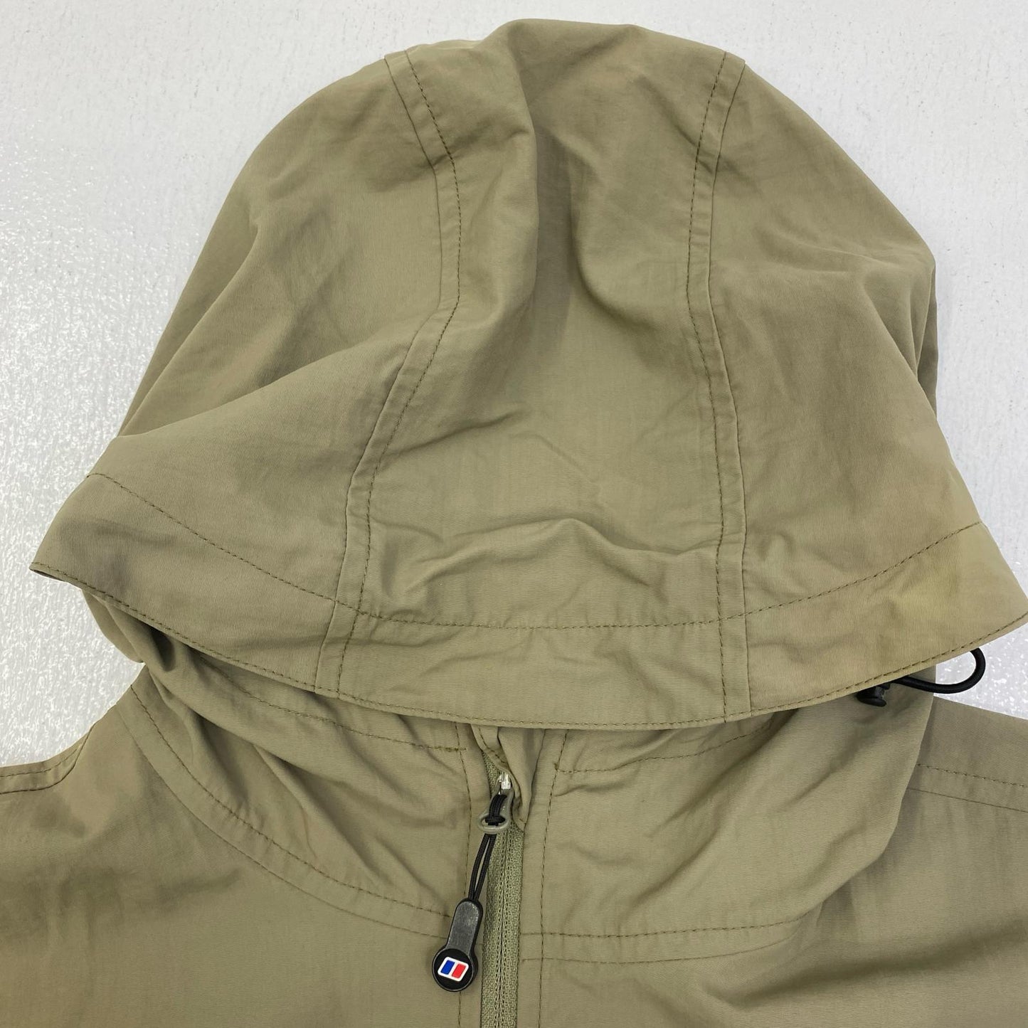 【中古】BERGHAUS | バーグハウス M Travel Windshirt ナイロンジャケット 20190 ベージュ サイズ：S【加古川店】