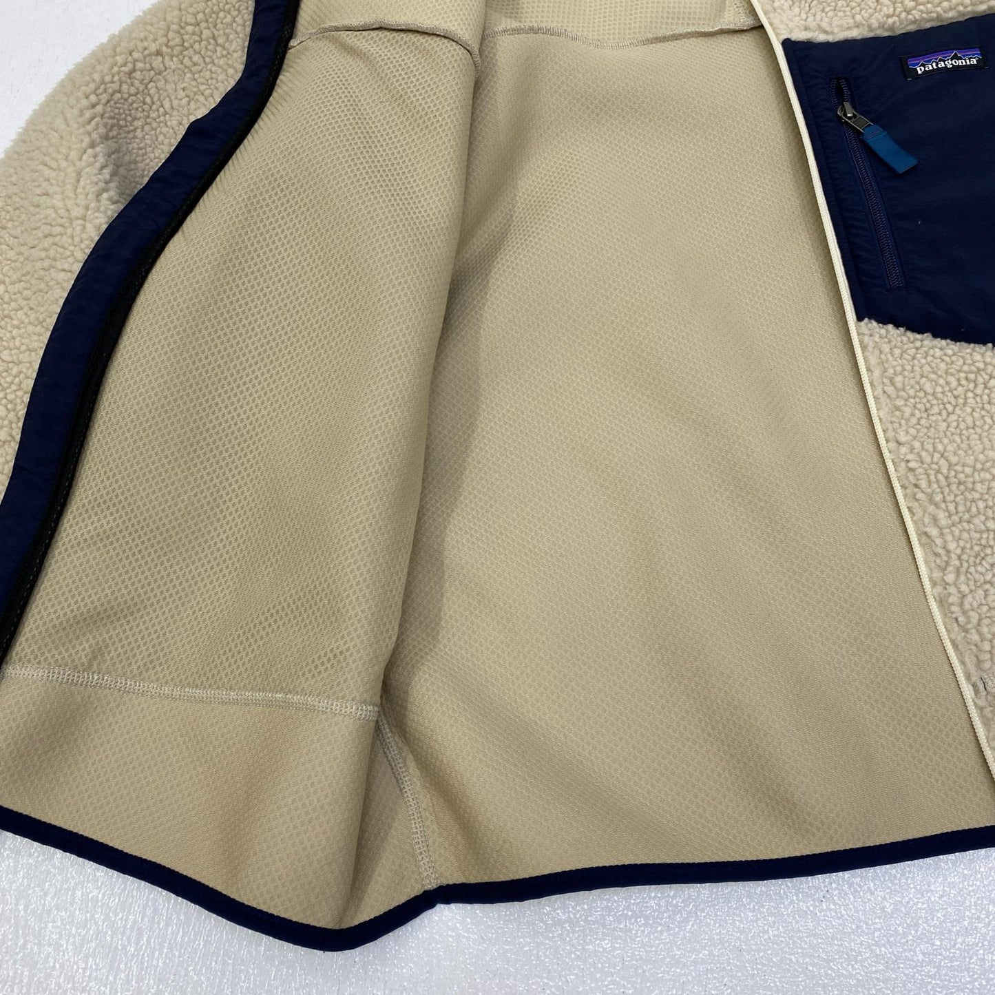 【中古】patagonia | パタゴニア Classic Retro-X Jacket その他トップス 23056 ベージュ サイズ：L【加古川店】