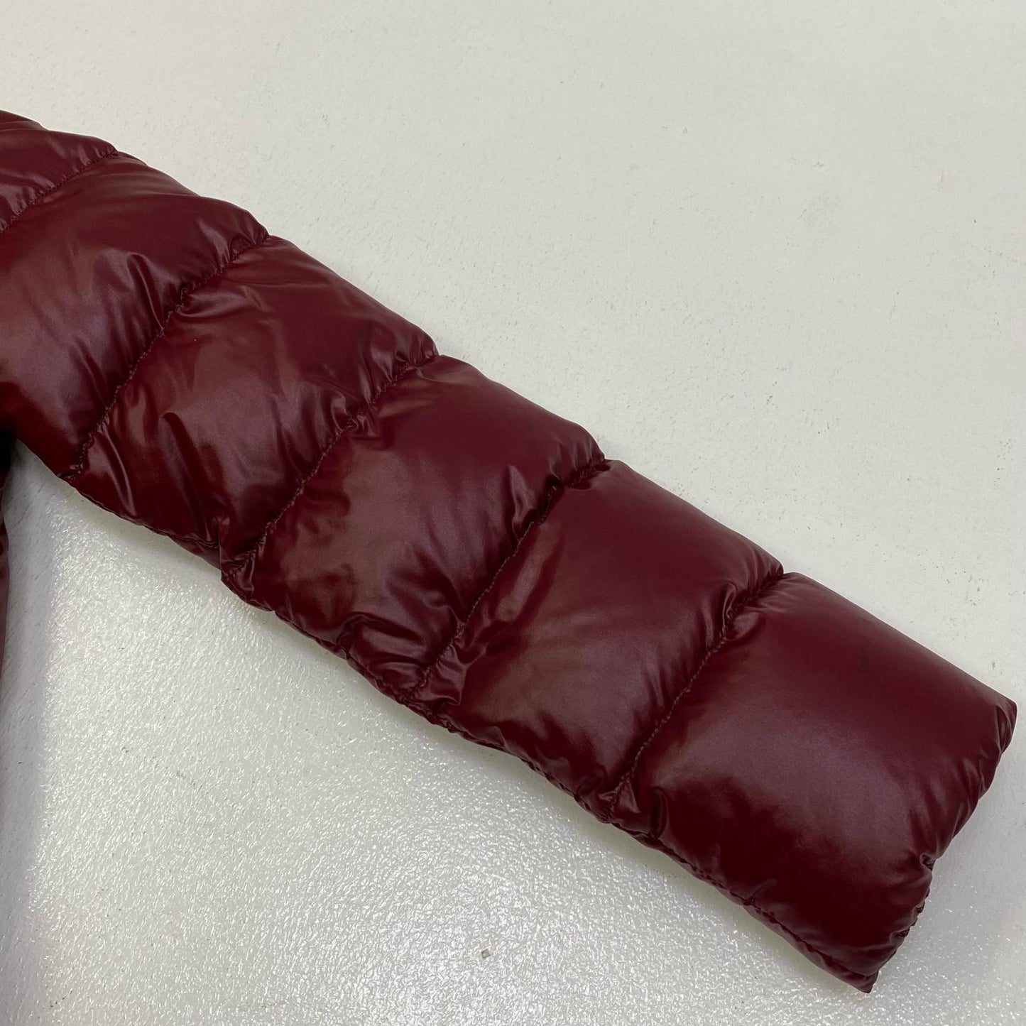 【中古】DUVETICA | デュベティカ ダウンジャケット 01304864 ボルドー/バーガンディー サイズ：44【加古川店】