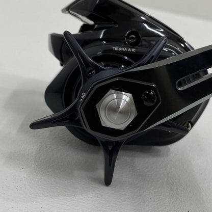 【中古】【フィッシング/釣り/釣具/リール】 【ベイトリール/左ハンドル】Daiwa | ダイワ 21ティエラ A IC 150HL【加古川店】