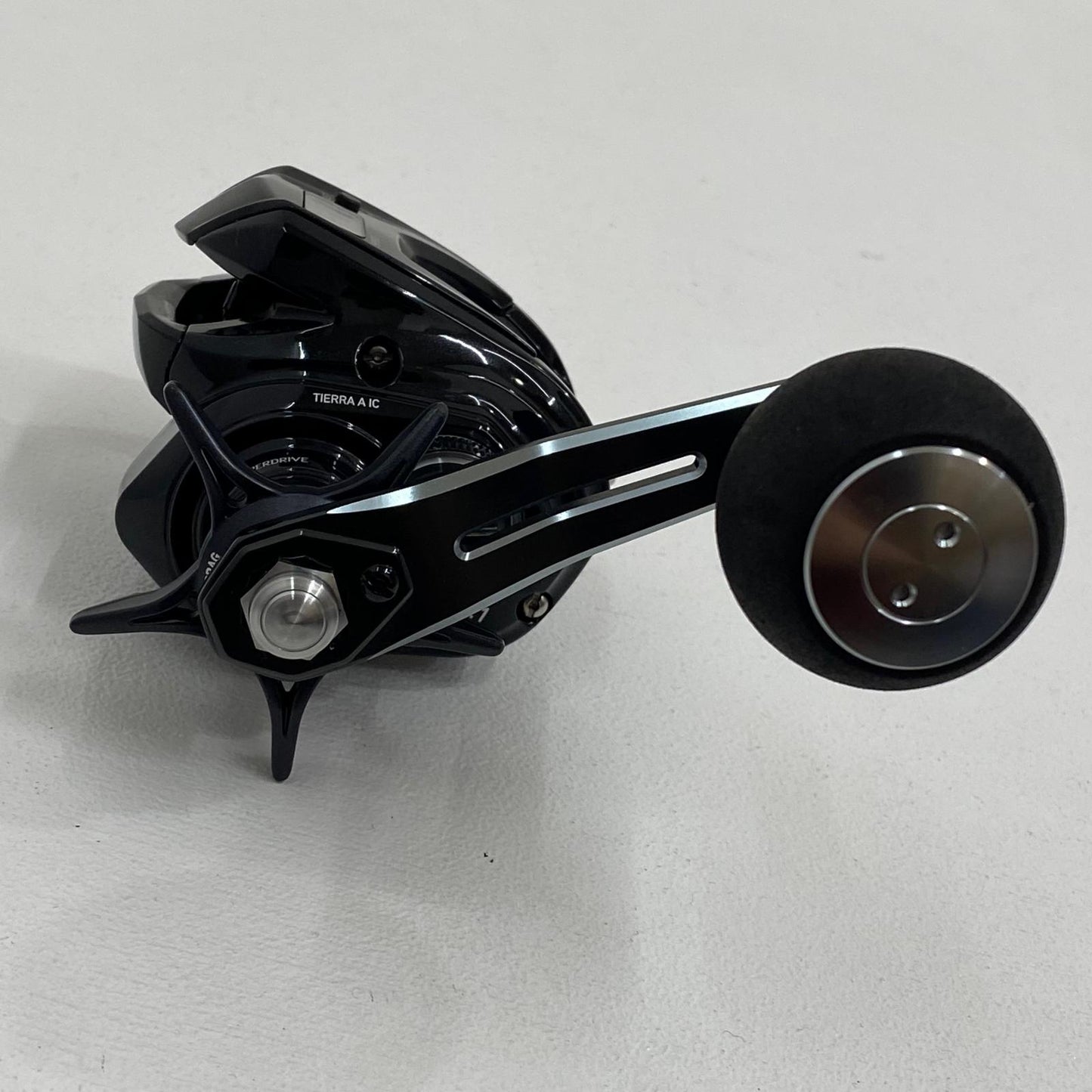 【中古】【フィッシング/釣り/釣具/リール】 【ベイトリール/左ハンドル】Daiwa | ダイワ 21ティエラ A IC 150HL【加古川店】