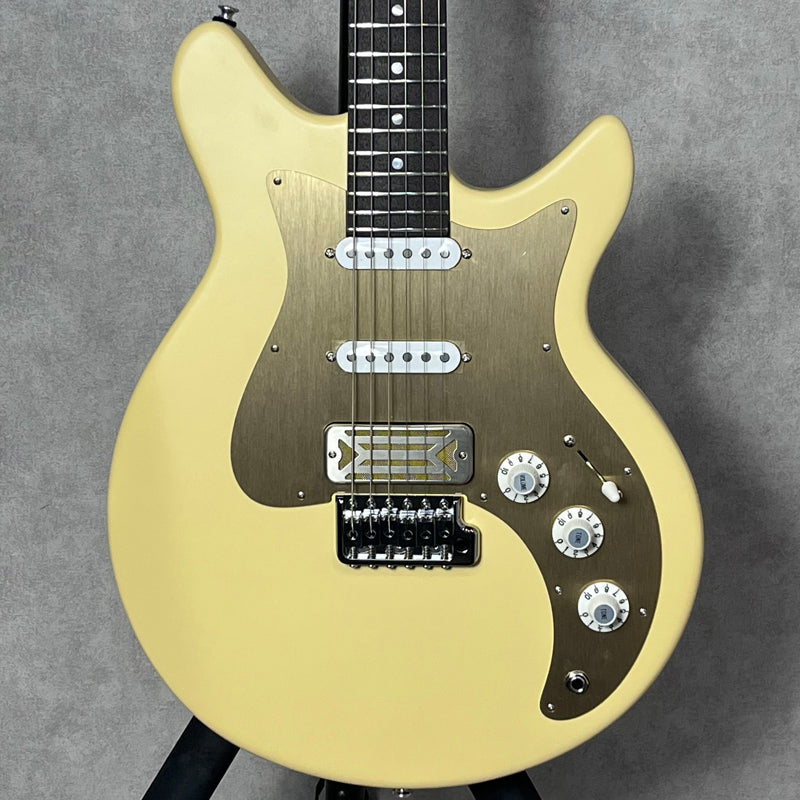 【新品】 Eastman | イーストマン 楽器 DC'62-DS 2025年製【加古川店】