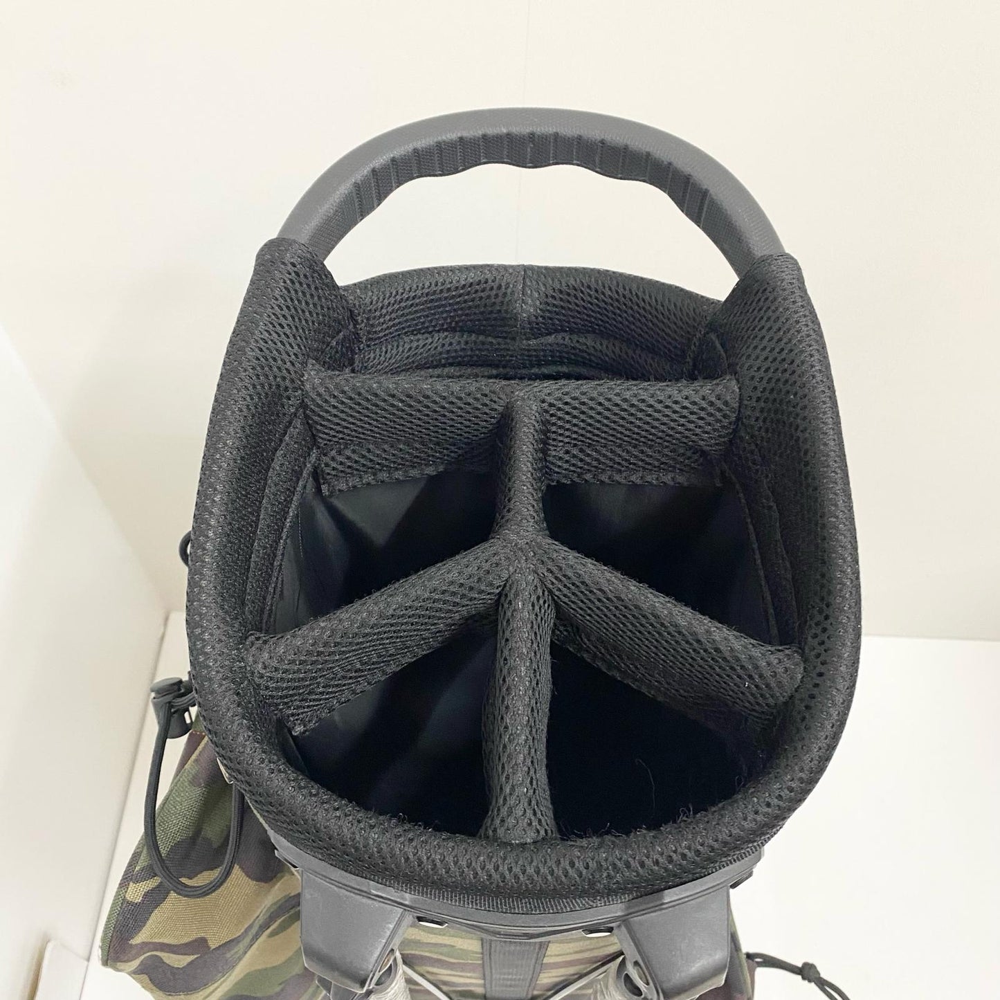 【中古】【ゴルフ用品】 BRIEFING | ブリーフィング ｸﾞﾘｰﾝｶﾓ CR-4 ｽﾀﾝﾄﾞｷｬﾃﾞｨﾊﾞｯｸﾞショルダー・フード付属【加古川店】
