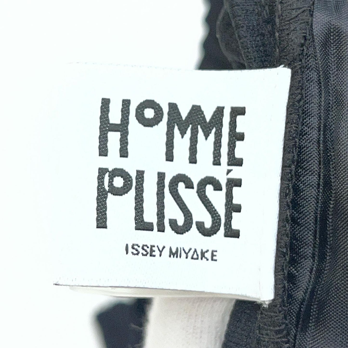 【中古】ISSEY MIYAKE | イッセイミヤケ TAILORED PLEATS HOMME PLISSE パンツ HP33JF153 ブラック サイズ：2【加古川店】