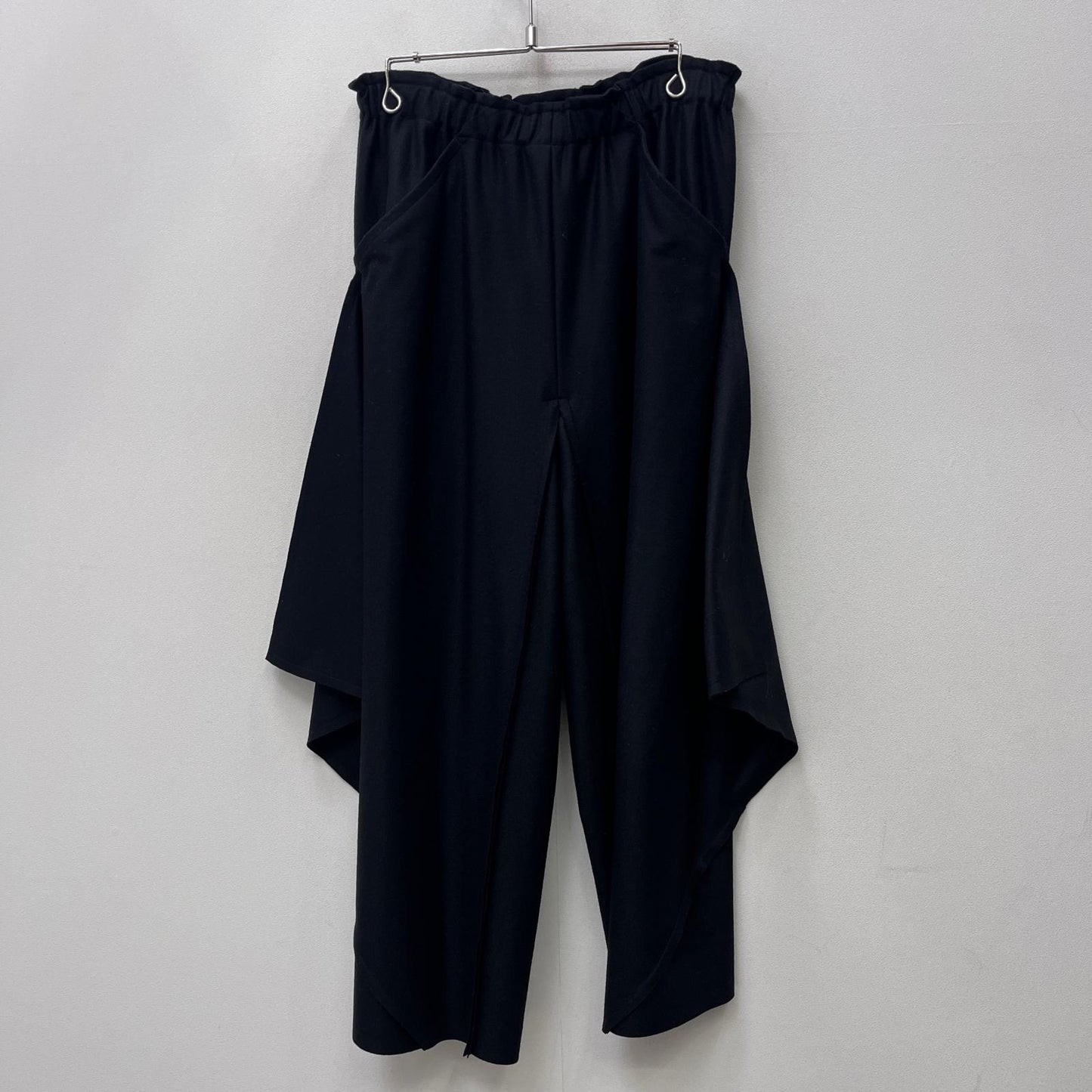 【中古】ISSEY MIYAKE | イッセイミヤケ 132 5. パンツ IL33FF348 ブラック サイズ：3【加古川店】