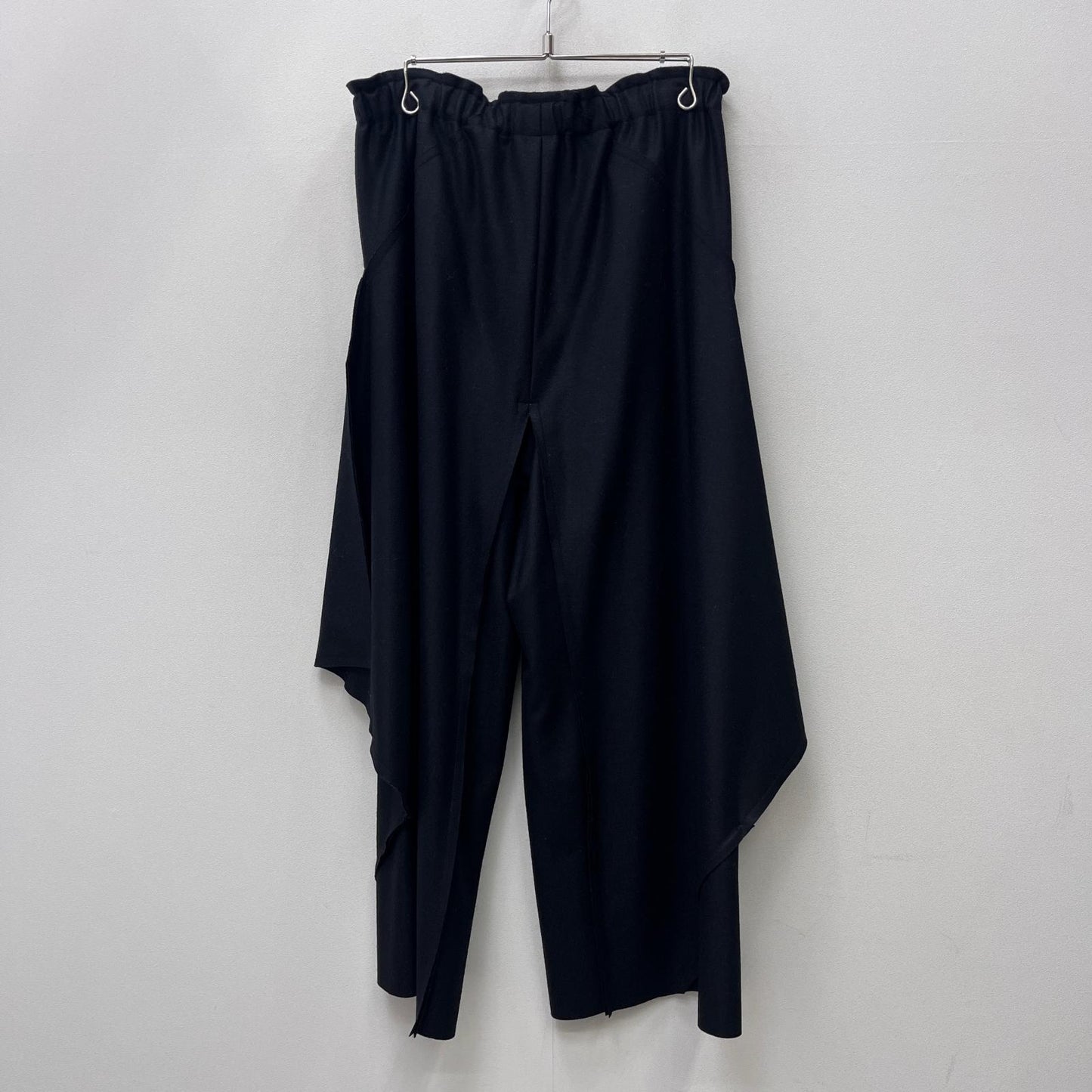 【中古】ISSEY MIYAKE | イッセイミヤケ 132 5. パンツ IL33FF348 ブラック サイズ：3【加古川店】