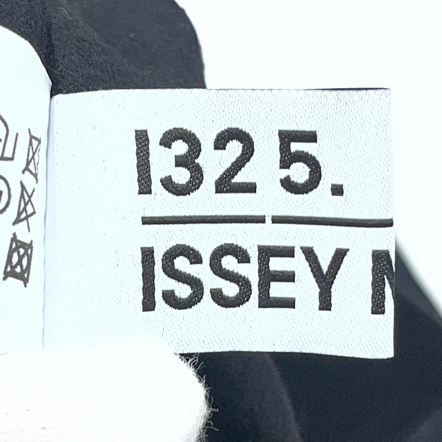 【中古】ISSEY MIYAKE | イッセイミヤケ 132 5. パンツ IL33FF348 ブラック サイズ：3【加古川店】