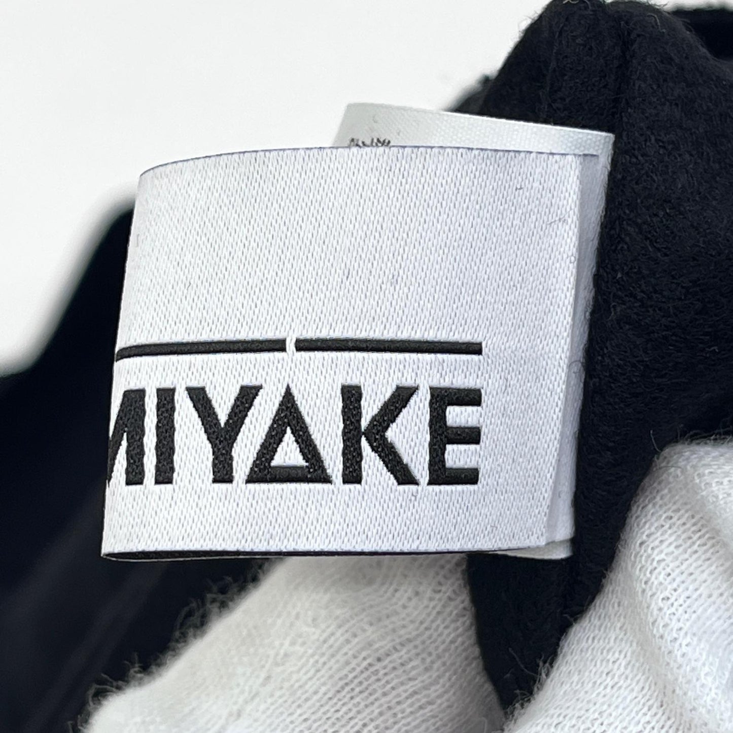 【中古】ISSEY MIYAKE | イッセイミヤケ 132 5. パンツ IL33FF348 ブラック サイズ：3【加古川店】