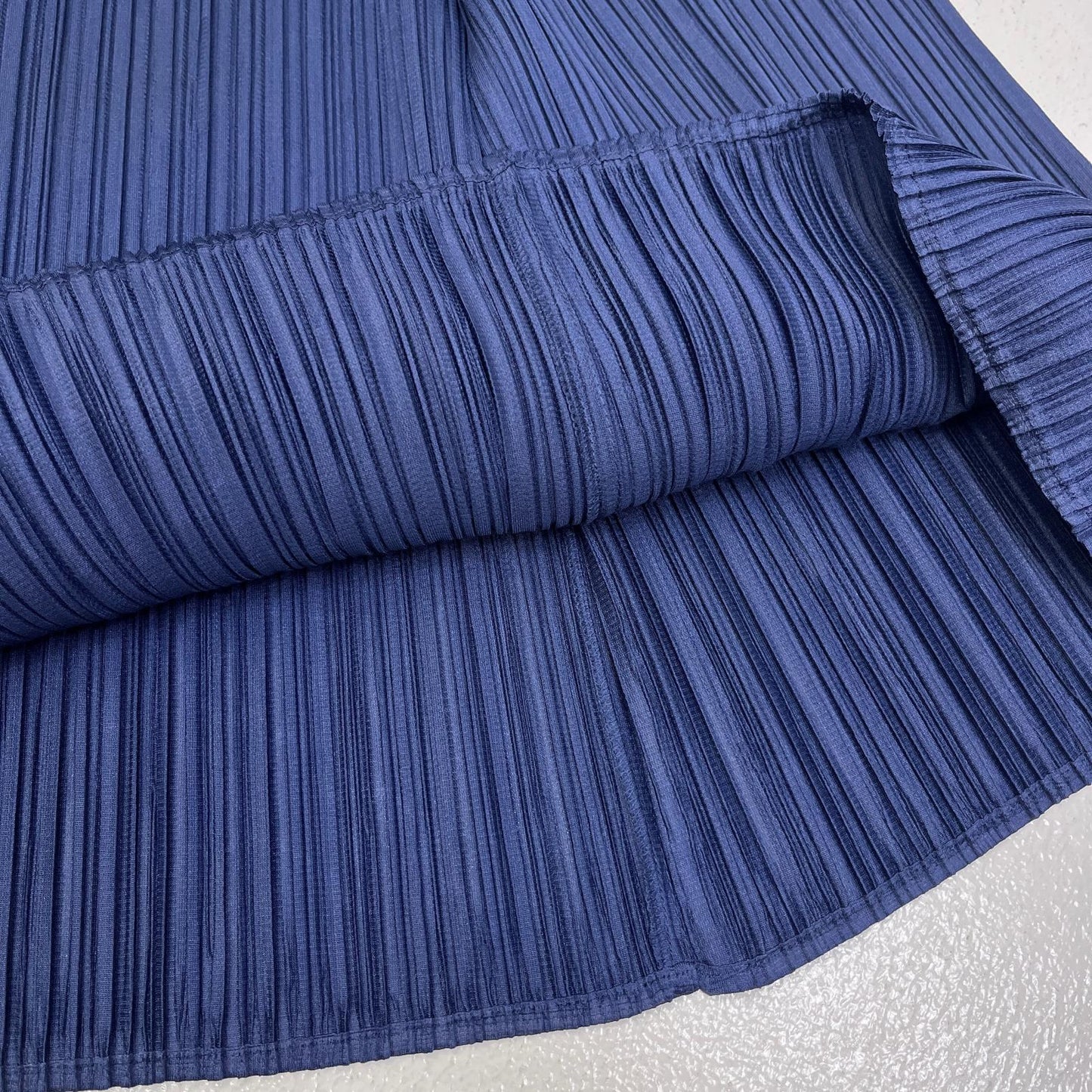 【中古】ISSEY MIYAKE | イッセイミヤケ PLEATS PLEASE パンツ PP33JF492 ネイビー サイズ：4【加古川店】