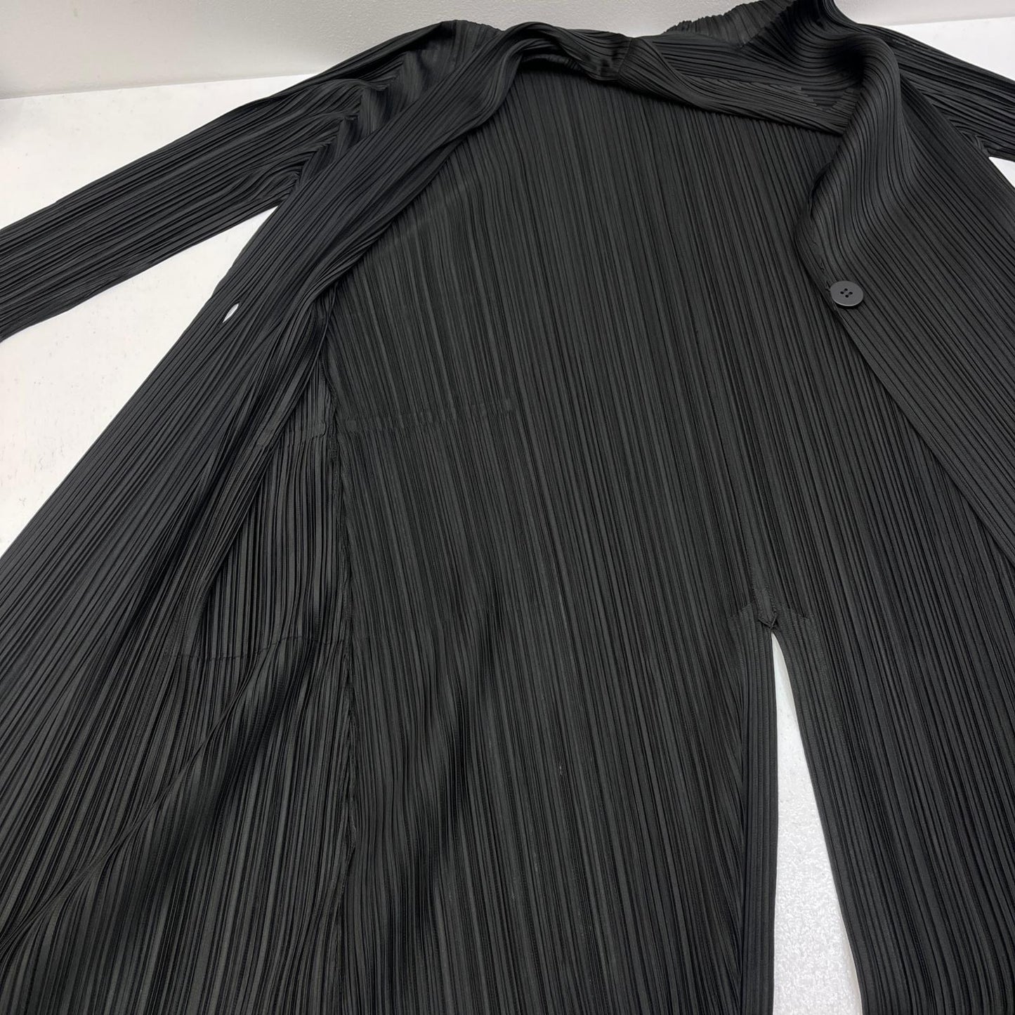 【中古】ISSEY MIYAKE | イッセイミヤケ PLEATS PLEASE その他アウター PP03-JA203 ブラック サイズ：2【加古川店】