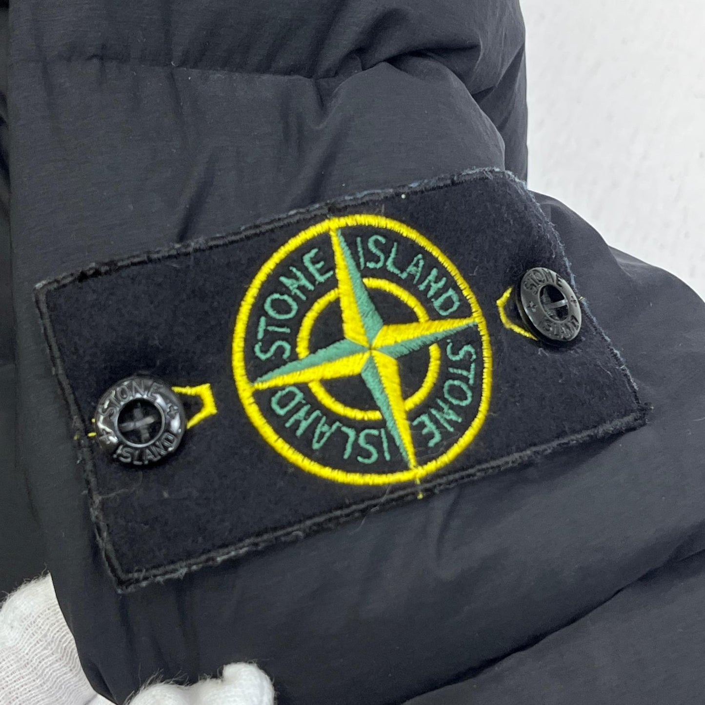 【中古】STONE ISLAND | ストーンアイランド SEAMLESS TUNNEL NYLON DOWN ダウンジャケット 811543028 ブラック サイズ：XL【加古川店】