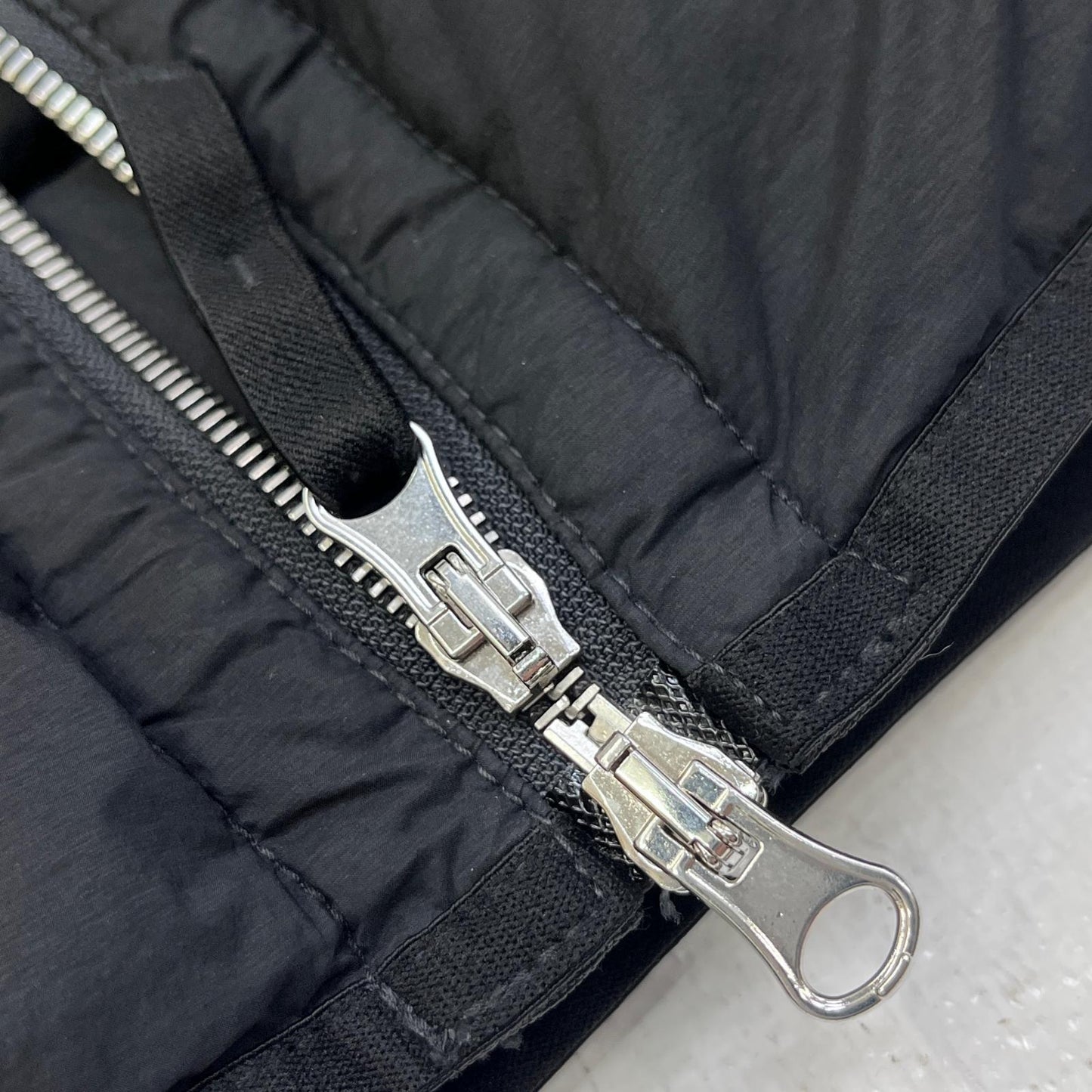 【中古】STONE ISLAND | ストーンアイランド SEAMLESS TUNNEL NYLON DOWN ダウンジャケット 811543028 ブラック サイズ：XL【加古川店】