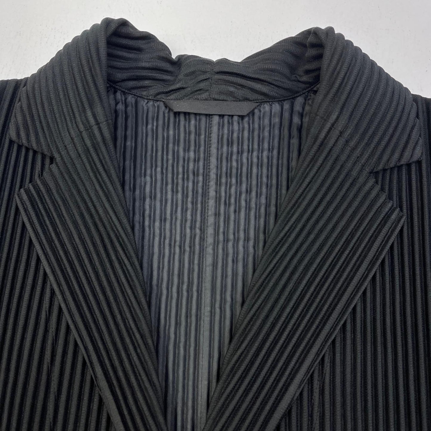 【中古】ISSEY MIYAKE | イッセイミヤケ BASICSプリーツジャケット テーラードジャケット HP55JD501 ブラック サイズ：1【加古川店】