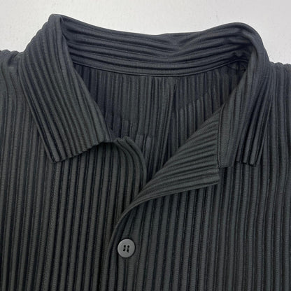 【中古】ISSEY MIYAKE | イッセイミヤケ MONTHLY COLORS : MAY 半袖シャツ HP61JJ051 ブラック サイズ：3【加古川店】