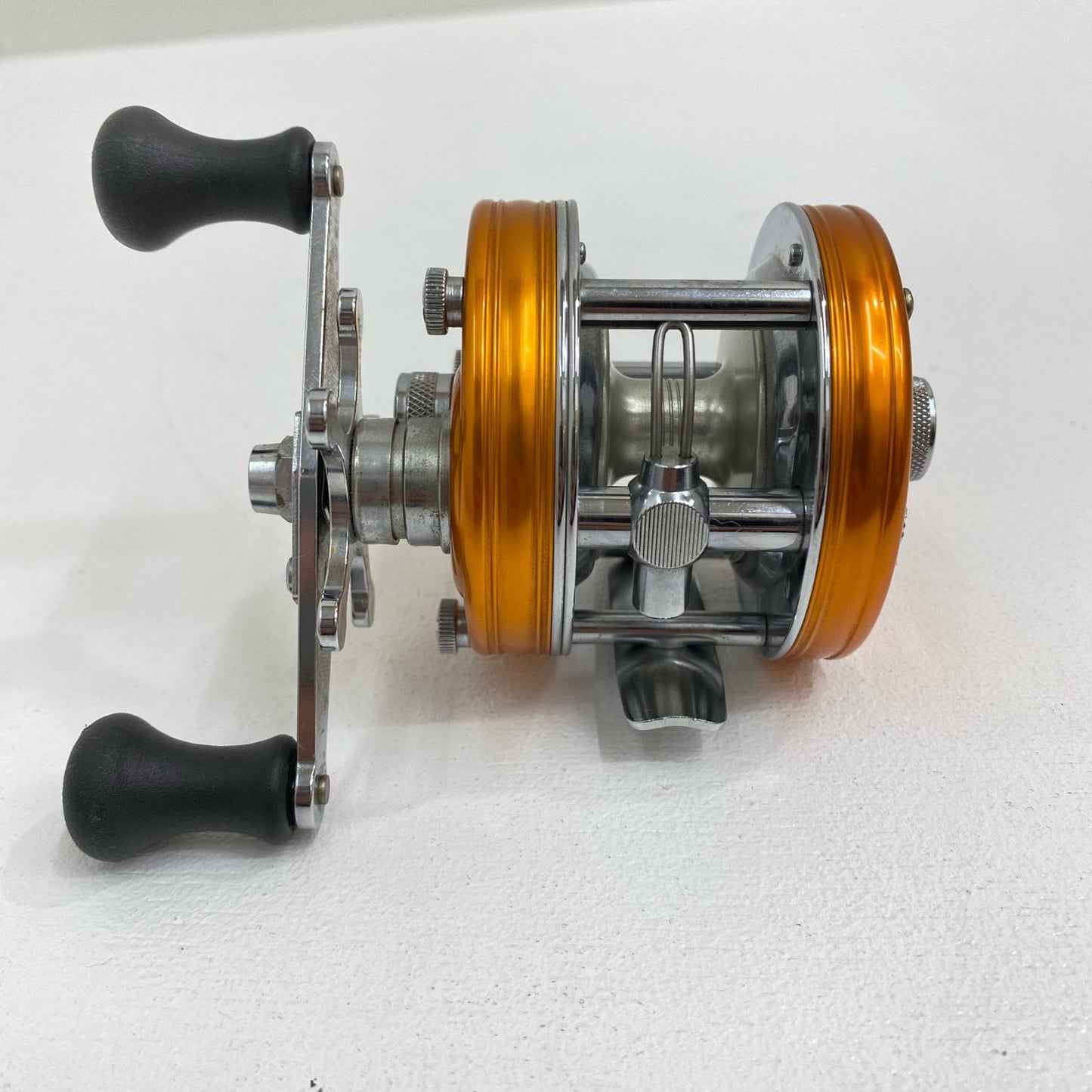 【中古】【フィッシング/釣り/釣具/リール】 【ベイトリール/右ハンドル】AbuGarcia | アブガルシア アンバサダー 4500C【加古川店】