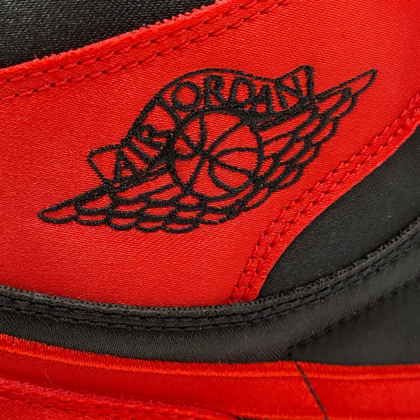 【中古】NIKE | ナイキ Women's Air Jordan 1 Retro High OG Satin Bred スニーカー fd4810-061 ブラック 27cm【加古川店】