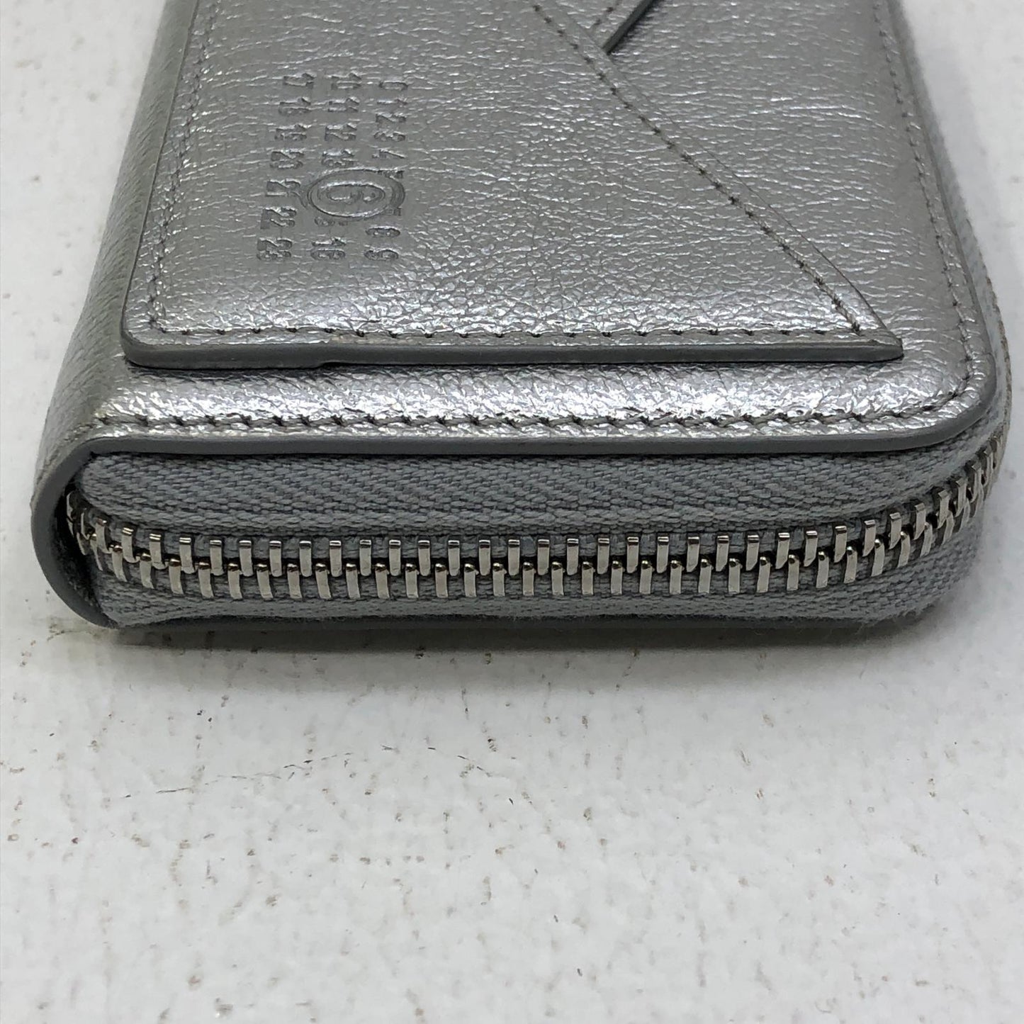【中古】MM6(Maison Margiela) | エムエムシックスメゾンマルジェラ カードケース SA6UI0016 P6206 シルバー【加古川店】