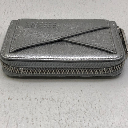 【中古】MM6(Maison Margiela) | エムエムシックスメゾンマルジェラ カードケース SA6UI0016 P6206 シルバー【加古川店】