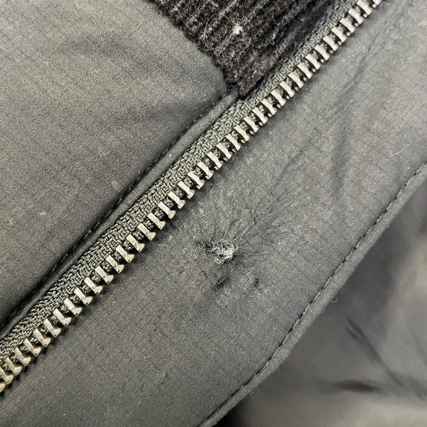 【中古】Calvin Klein | カルバンクライン ダウンジャケット 4RD581G ブラック サイズ：S【加古川店】