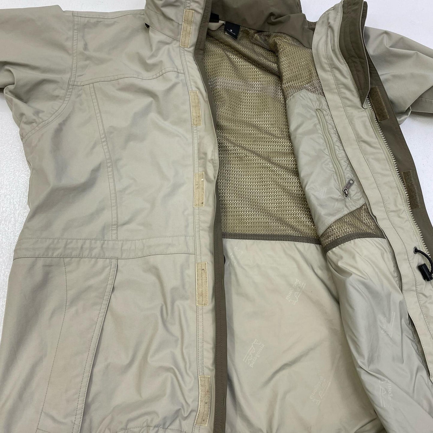 【中古】patagonia | パタゴニア Liquid Sky Jacket ナイロンジャケット 83640E ベージュ サイズ：M【加古川店】
