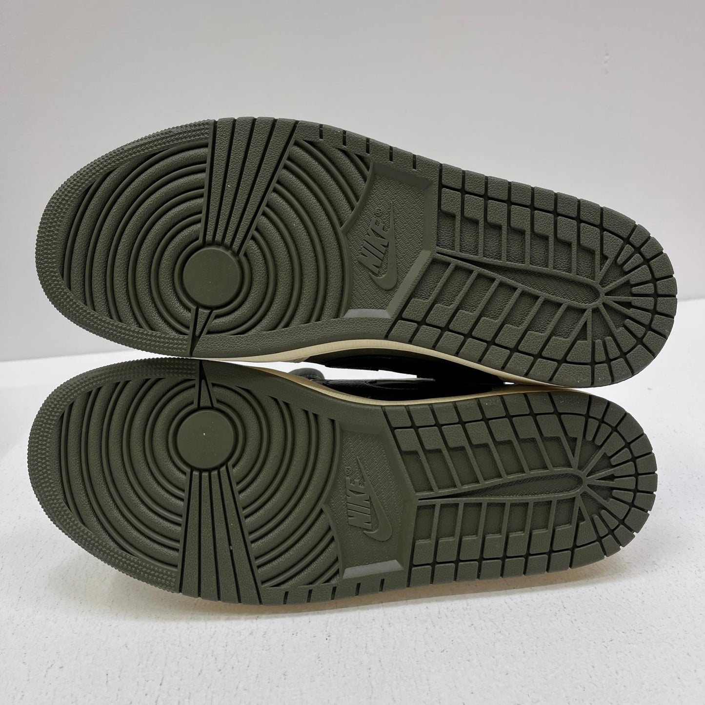 【中古】NIKE | ナイキ Reverse Olive Air Jordan 1 Low OG SP スニーカー DM7866-200 オリーブ 28.5cm【加古川店】