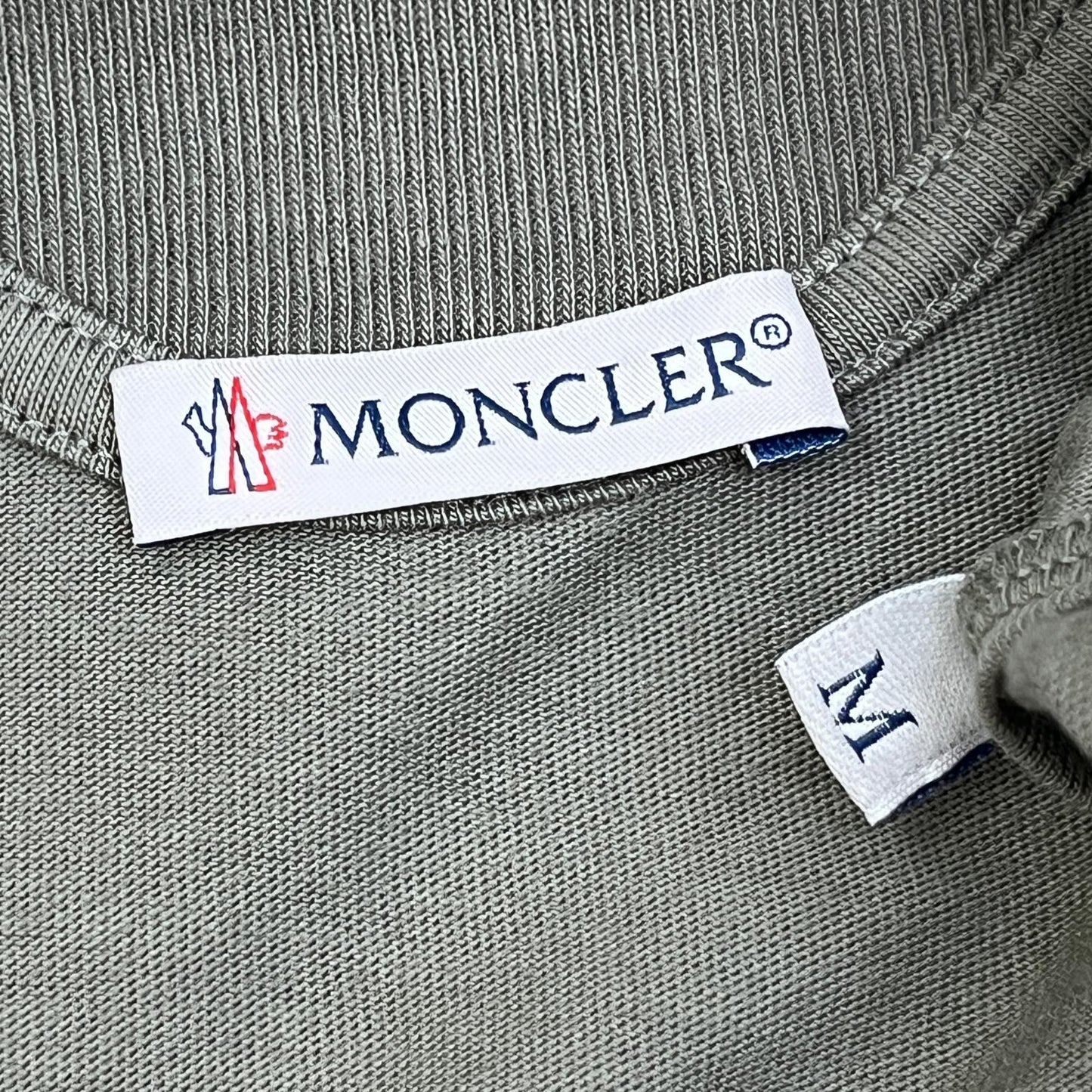 【中古】MONCLER | モンクレール 6S TSHIRT 長袖Ｔシャツ 8D00010 899YU カーキ サイズ：M【加古川店】