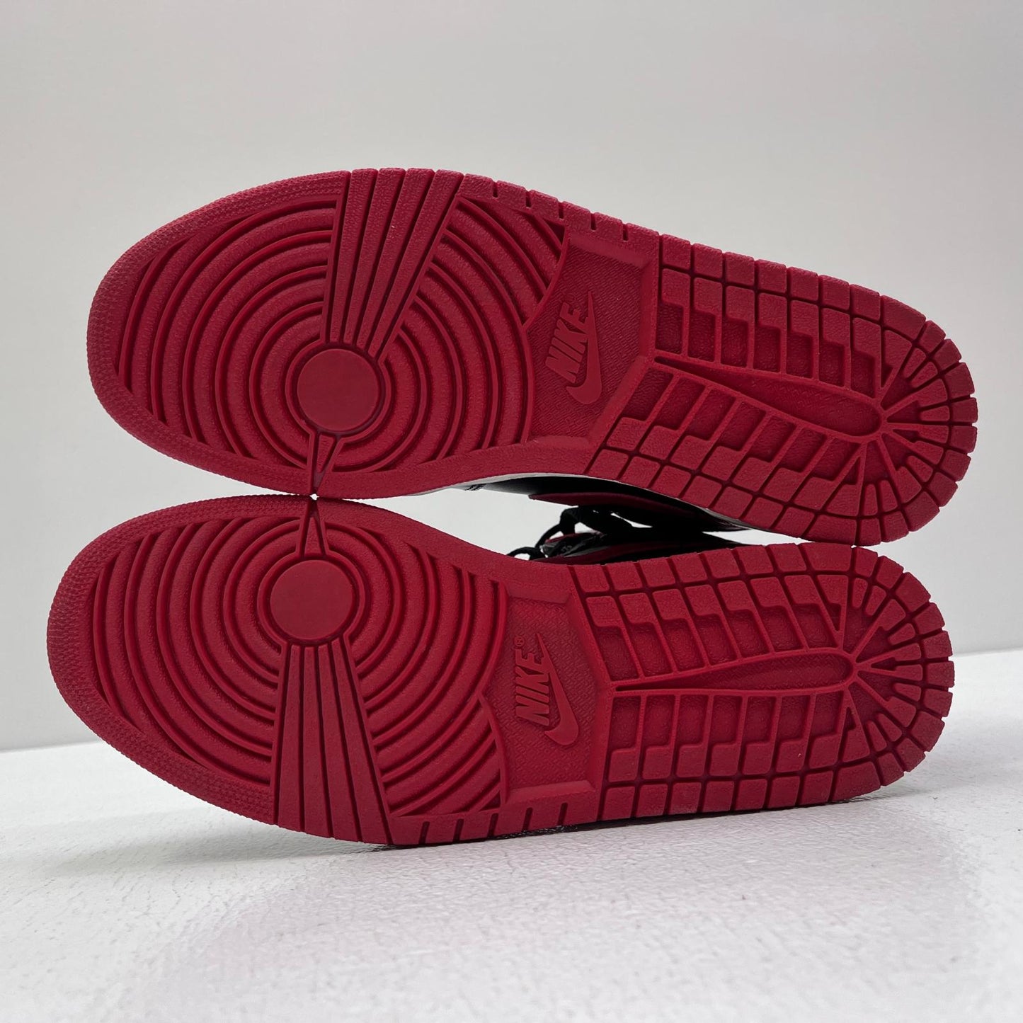 【中古】NIKE | ナイキ Air Jordan 1 Retro High スニーカー 136066 061 レッド 27.5cm【加古川店】